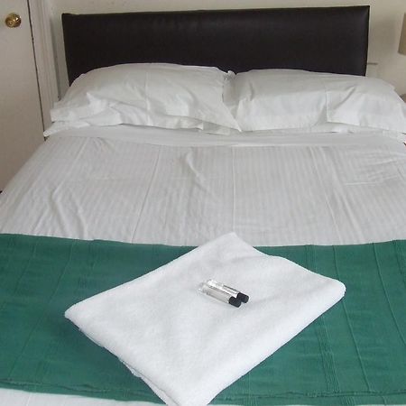 Cedars House Hotel Croydon Dış mekan fotoğraf