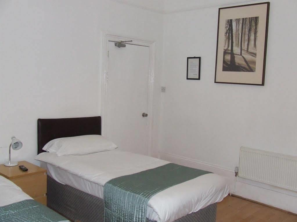 Cedars House Hotel Croydon Dış mekan fotoğraf